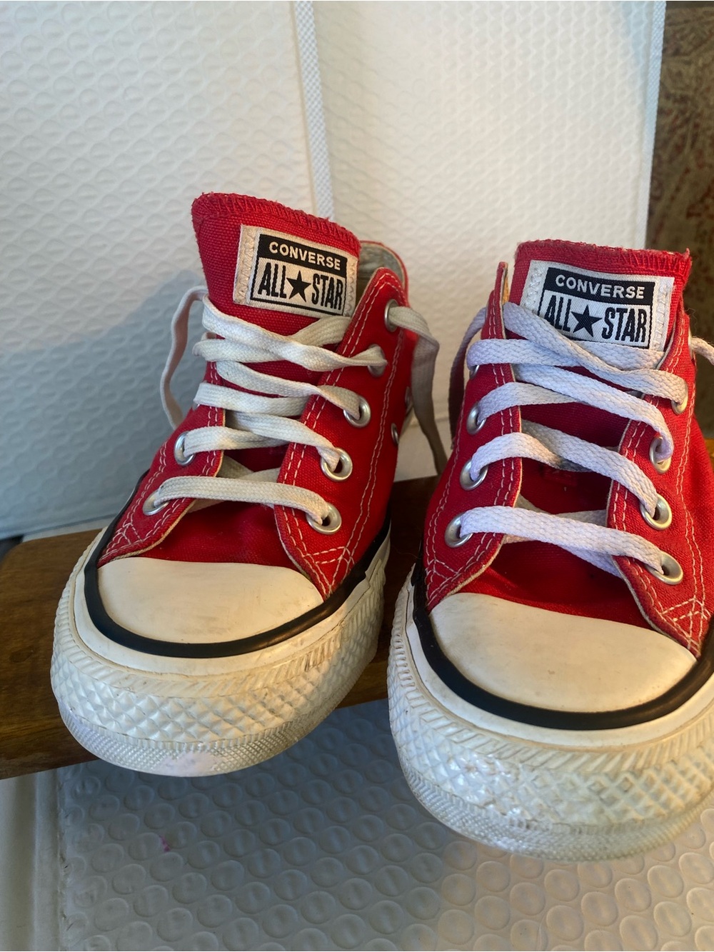 Converse men/ women’s Red Sneaker